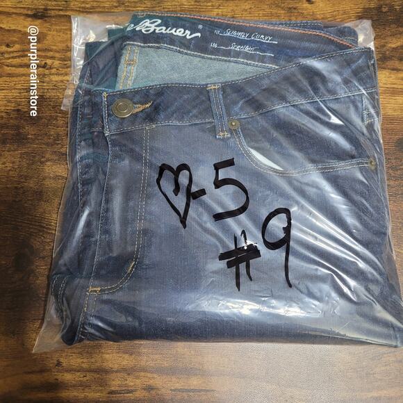 Eddie Bauer Jeans 12 Slightly Curvy Straight Mid Rise Dark Wash Stretch Denim - Picture 12 of 12